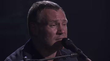 Fans at a David Gray concert